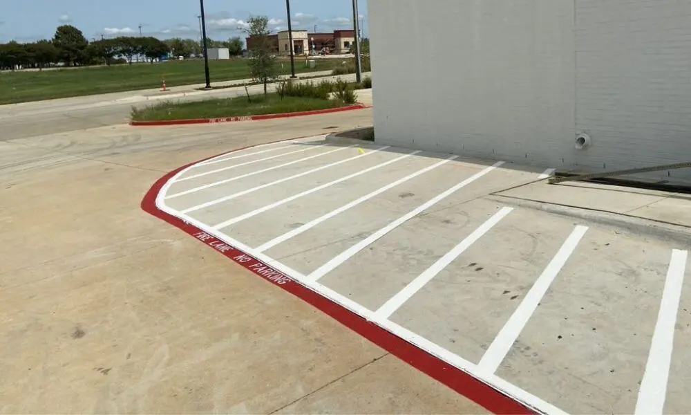 Firelane marking around a building and on a curb